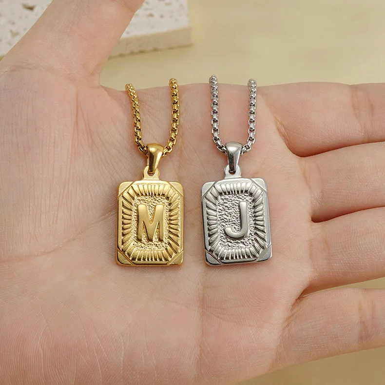 Tarnish Free Box Chain 26 Alphabet Initial Letter Necklace PVD 18k Gold Plated Stainless Steel Rectangle Initial Necklace