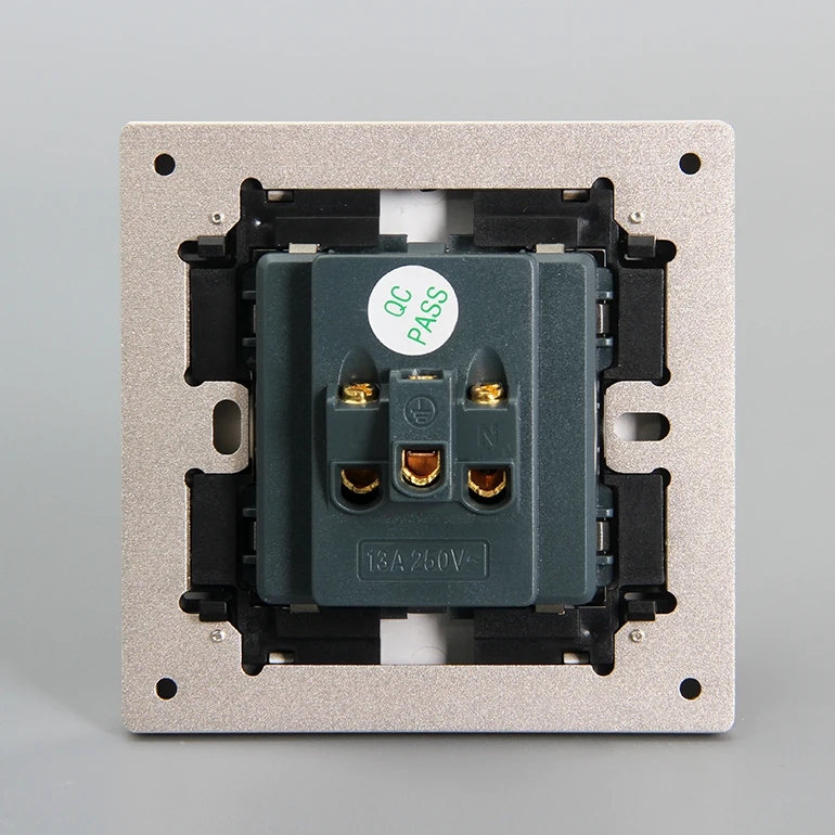 Practical Smart Hotel Use Nice Champagne gold color 90MM big button 1-5 panels connected HD-MI/USB/SHAVER electric wall socket