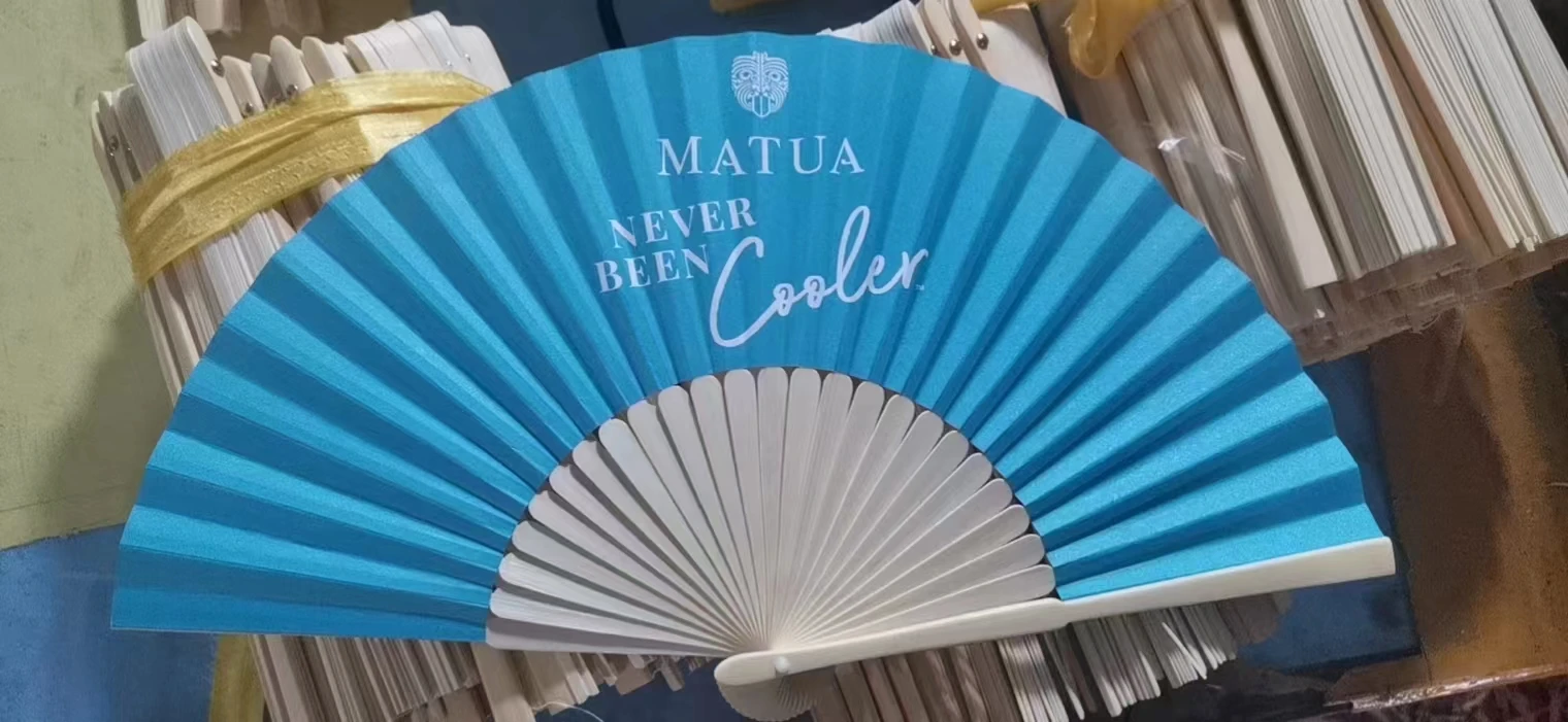 Популярная заводская цена индивидуальный аниме-веер из бумаги Ручной Веер с логотипом веер бумажной ткани для рук диффузной выставкой