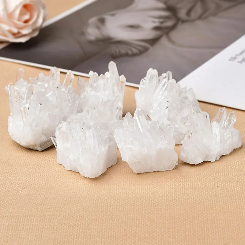 Natural Mineral Cluster Rock Quartz Clear Quartz Crystal Cluster Healing Stone Crystal Point For Home Decoration
