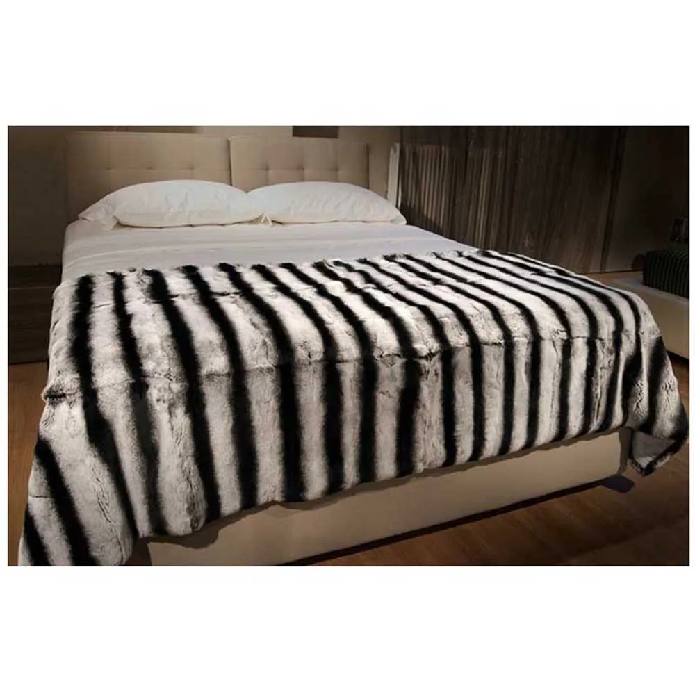 Cold Winter Indoor Activity Luxury Rex Rabbit Fur Blankets Thick Warm Real Fur Blanket Extra Large Size 220 CM X 200 CM