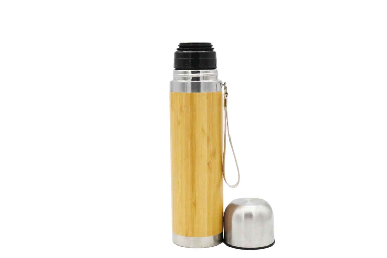 eco-friendly 500 ml stainless steel bamboo mug bullet shape vacuum flask with handle travel water bottle for hot
