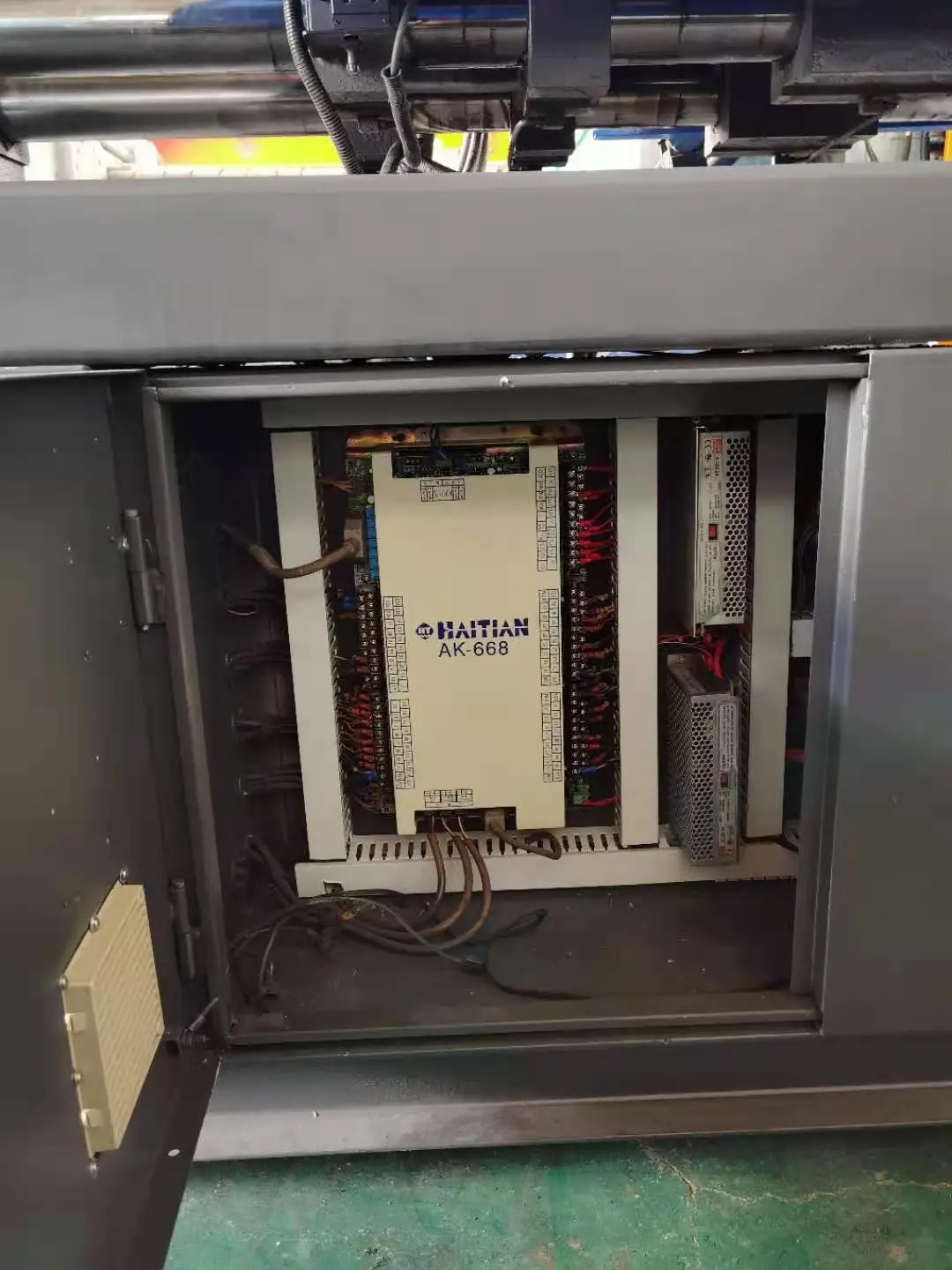 used 250 ton  injrction molding machine haitian MA2500 servo motor  used injection machine sale