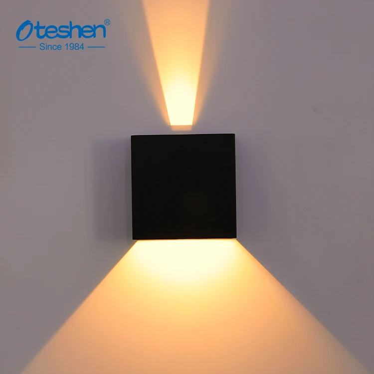 Promotion price IP65 waterproof  surface mounted  garden light outdoor up and down adjustable led wall lamp