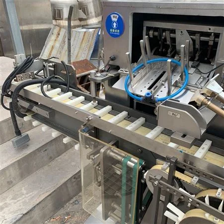  New design automatic burger carton box packing wrapping machine horizontal