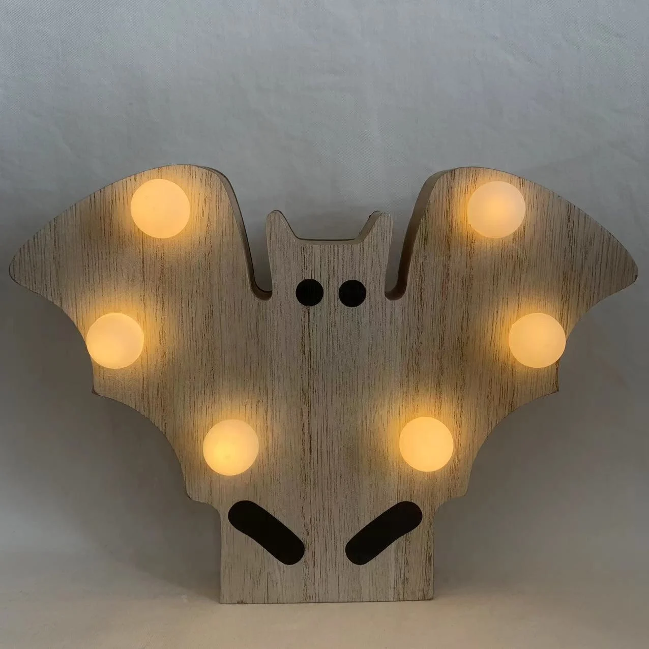 Wooden craft pumpkin model with LED lights table decoration