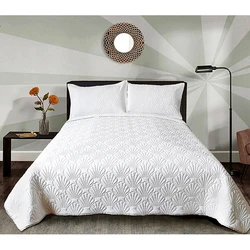 European and American style 100% polyester luxury comfortable embroidered quilt bedspread set