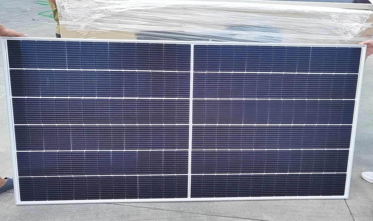 Q CELLS 460W 455W 450W 445W 440W Mono Solar Panel Half Cell Solar PV Module