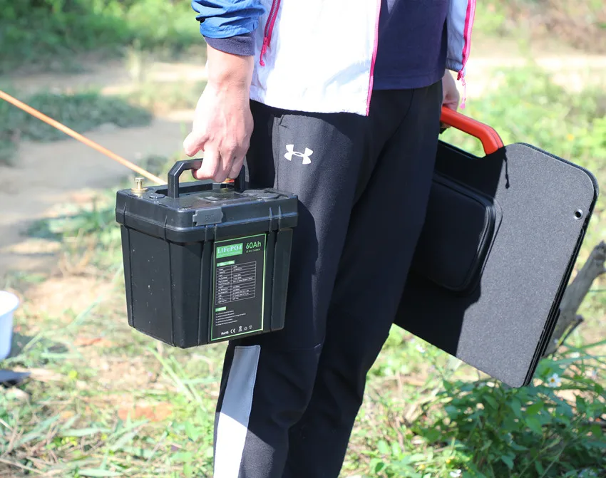 Outdoor Waterproof IP65 12V 100Ah LiFePO4 Battery Packs Solar MPPT Wireless Charging Cigar Lighter Electric Motors Boats 220V