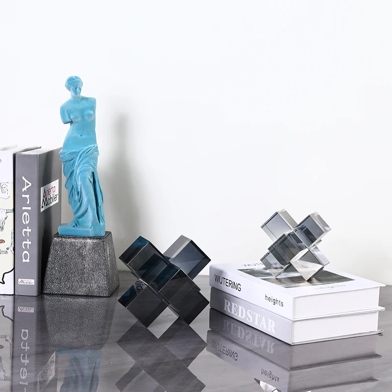 
Distributor Wholesale Delicate Small Desktop Decorate Crystal Marble Cross Ornaments 