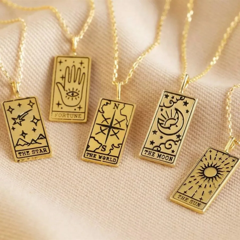 New Arrival 18k Gold Plated Square Pendant Necklaces Zodiac Horoscope Stainless Steel Gold Plated Tarot Card Necklace