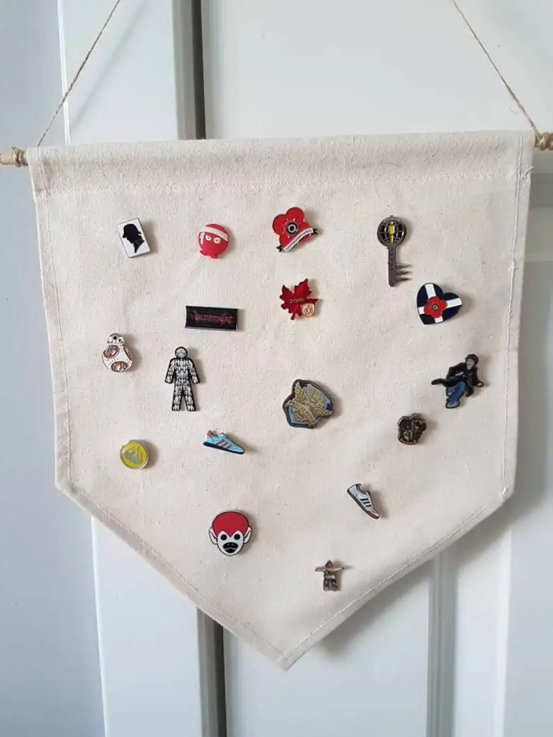New Design Pin Badge Display Wall Hanging Storage Cloth Collection Board Brooch Medal Display Flag Cloth Kids Room Decoration