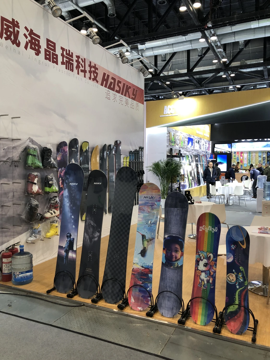 Hot Sale New Design Adult Snowboard Cheap Digital Printing Fiberglass Skiing Board Made in China