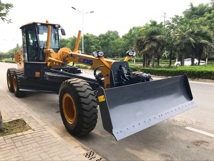 Автогрейдер XCMG GR215 новый китайский тракторный автогрейдер 215HP для