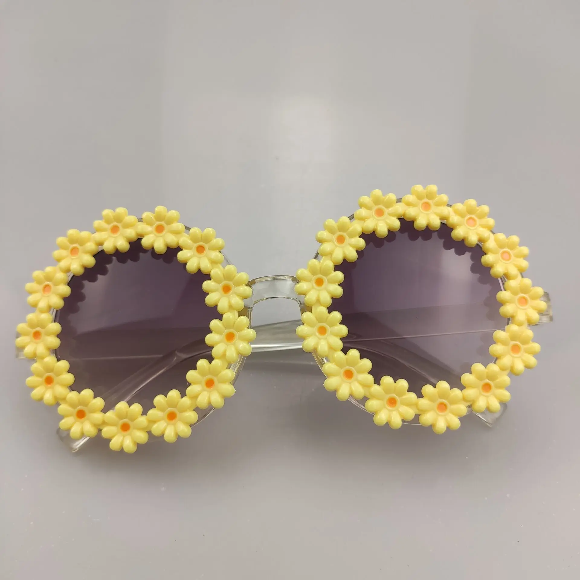 ZHIHENG 2024 new kids flower sunglasses girls boys plastic frame sunglasses colorful beautiful sunglasses