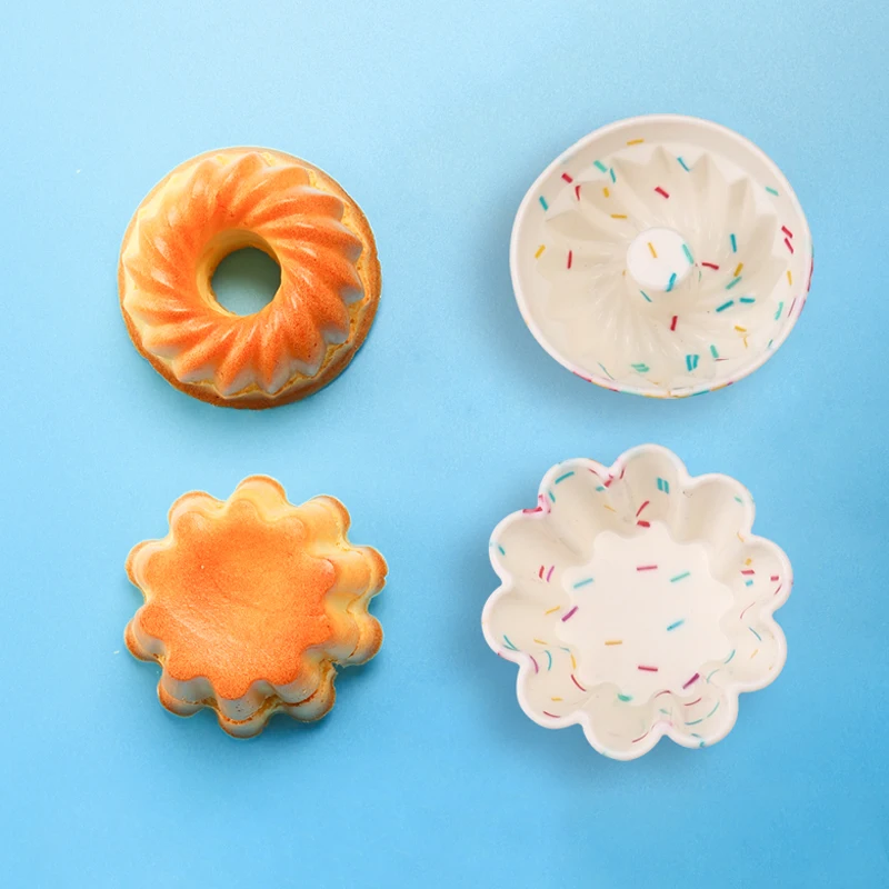 Custom Wholesale Silicone Muffin Pan Mini Cups Cupcake Pan Nonstick BPA Free Silicone Baking Molds