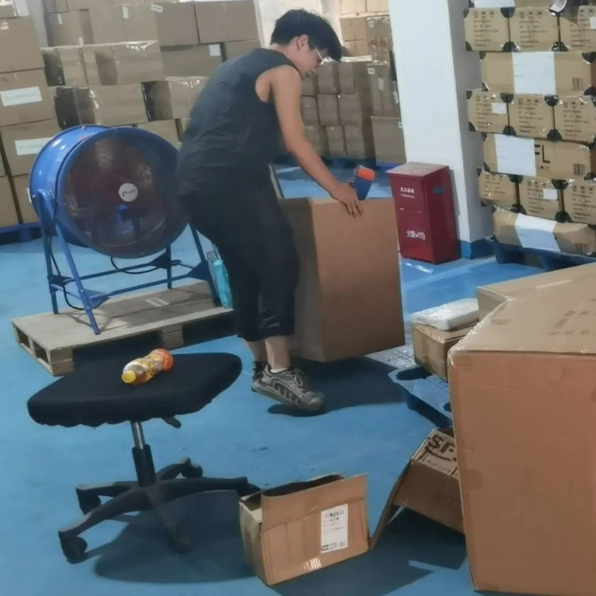Clothing textile Best Shipping Agent To UAE DDP Shipping To Dubai Air+Express Shipping From China To UAE Door To Door Service