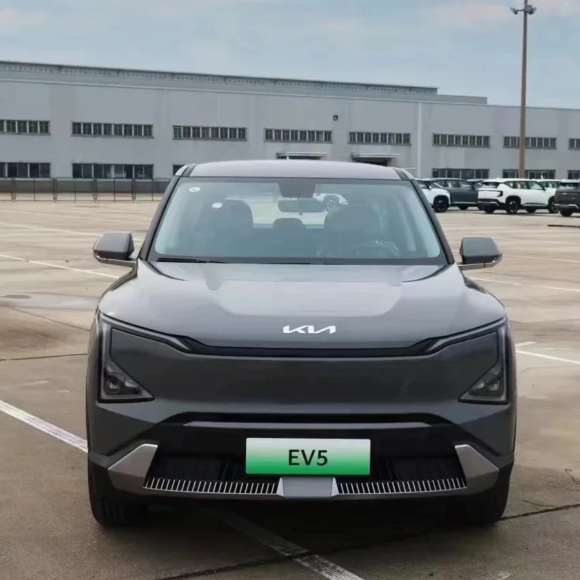 Электрический внедорожник 2024 kia ev5 720 км дальнего действия 88kwh 218ps высокопроизводительный литий-железо-фосфатный аккумулятор Новый энергетический автомобиль