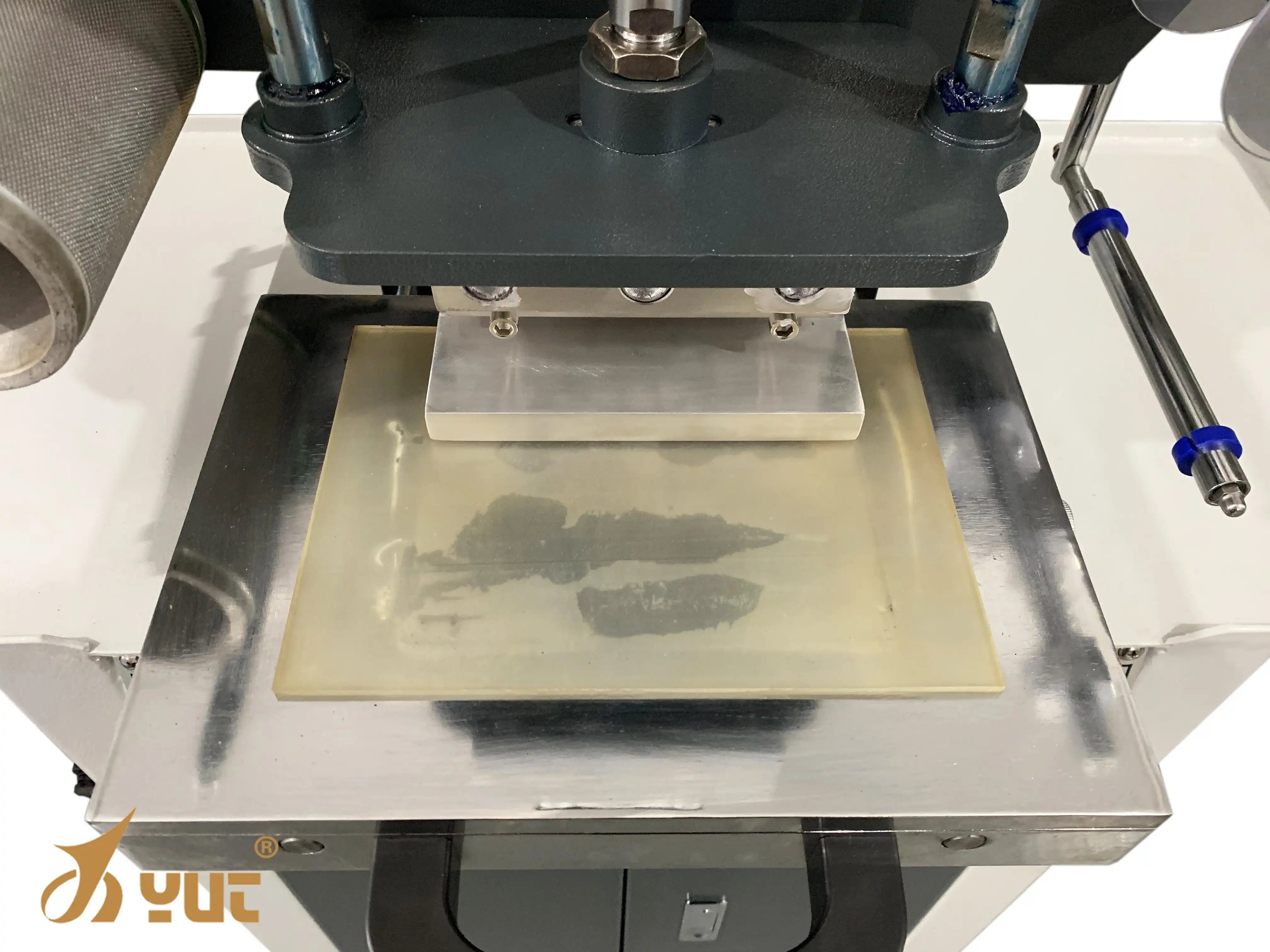 Pneumatic Leather Embossing Heat Pressing Machine Digital Hot Foil Stamping Machine For Wood PVC Paper Custom Logo Stamp