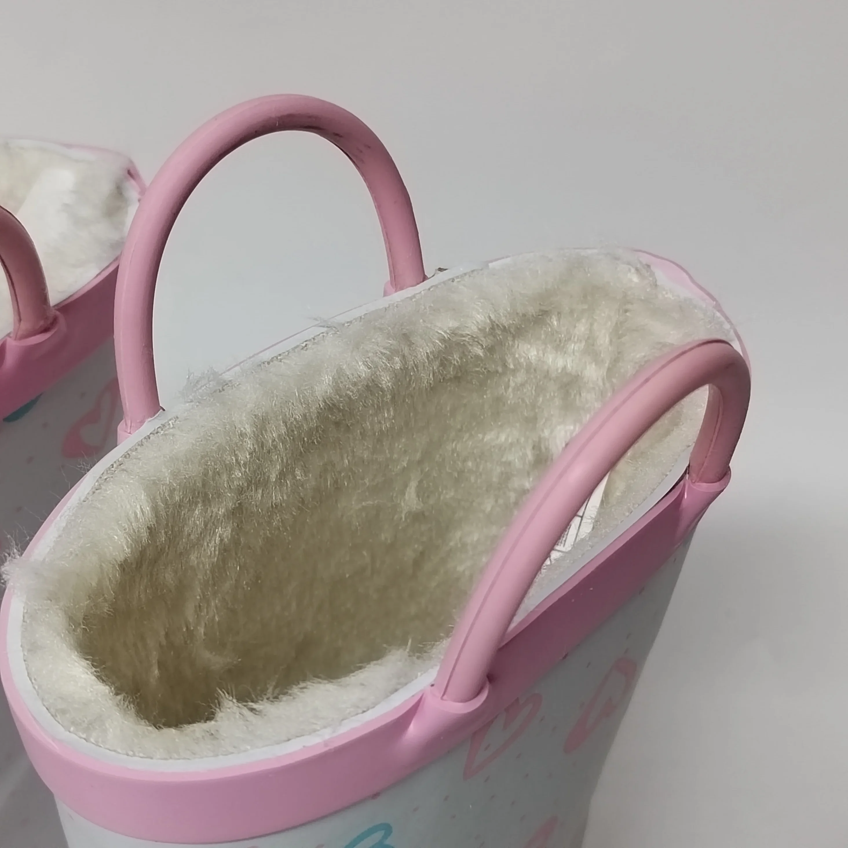 the latest design heart printed polar fleece lining rubber rain boots for Children Kids