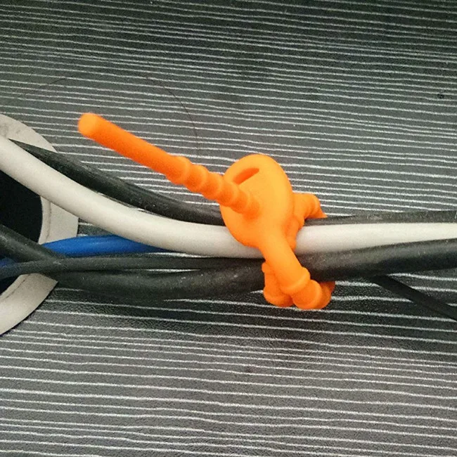 
China Factory Adjustable Twist Wire Ties Rubber Silicone Cable Tie Straps 