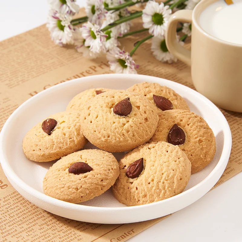 Factory Supply Halal Food Holiday Gift Small Round Sweet Biscuits Custom Box Cookies Christmas