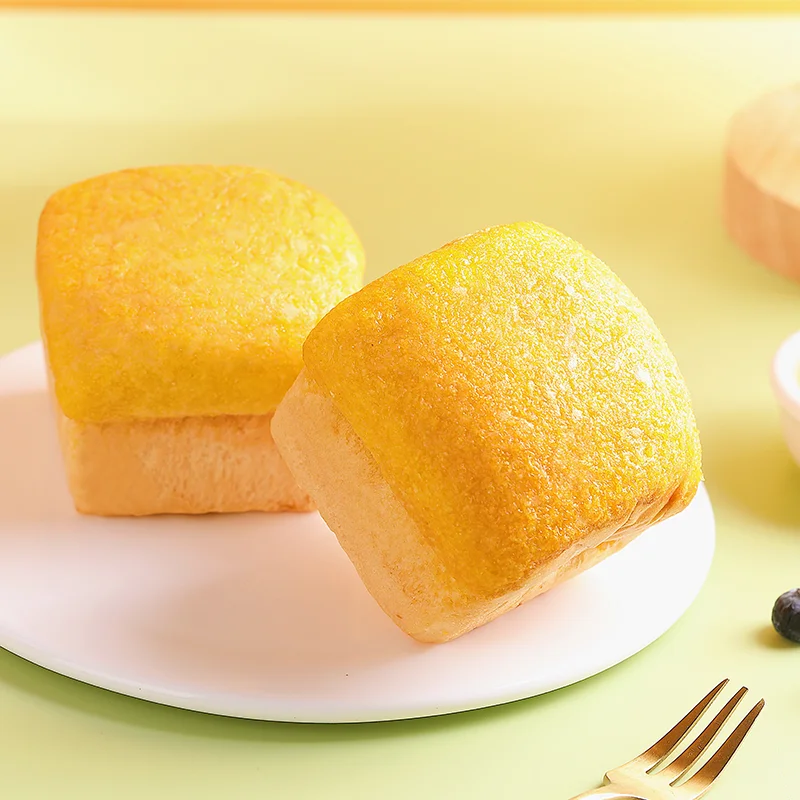 Wholesale Hot Sale Breakfast Meal Replacement Breads Cake Leisure Snacks Health Food Cheesy Coconut Bread