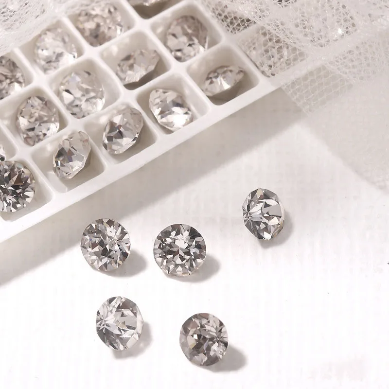 Wholesale Nail Accessories New Super Flash Nail Diamond Crystal Glass Sharp Bottom Square Top Diamonds