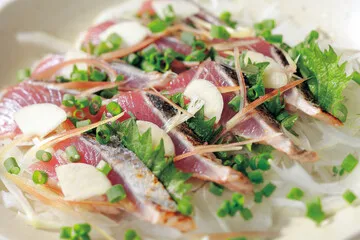 Rich flavor seafood bonito straw grilled tataki diced seared tuna skipjack frozen fish