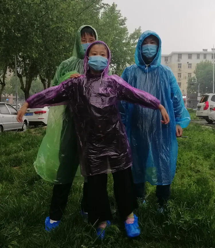 Fashion wholesale cheap disposable raincoat from China
