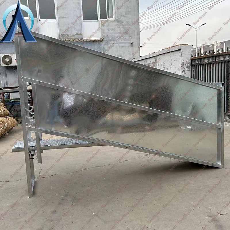 Hot Dipped Galvanized Cattle Sheep Horse Loading Ramp Heavy Duty Livestock Mobile Adjustable Loading Dock Ramp
