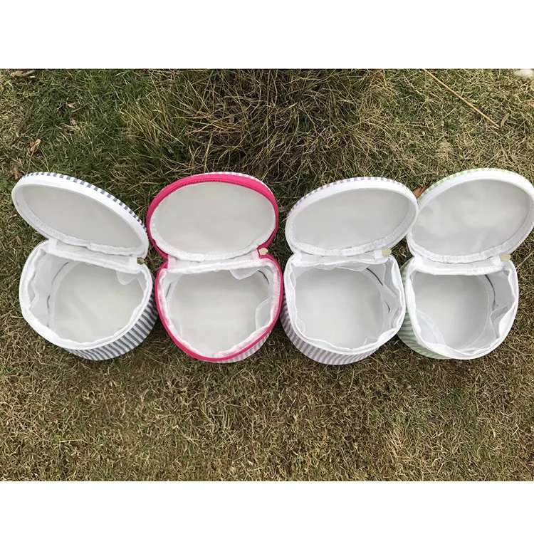 Personalized Embroidered Seersucker Cosmetic Bag Zipper Pouches Round Jewelry Case Round Cosmetic Bag for Bridesmaid Gifts