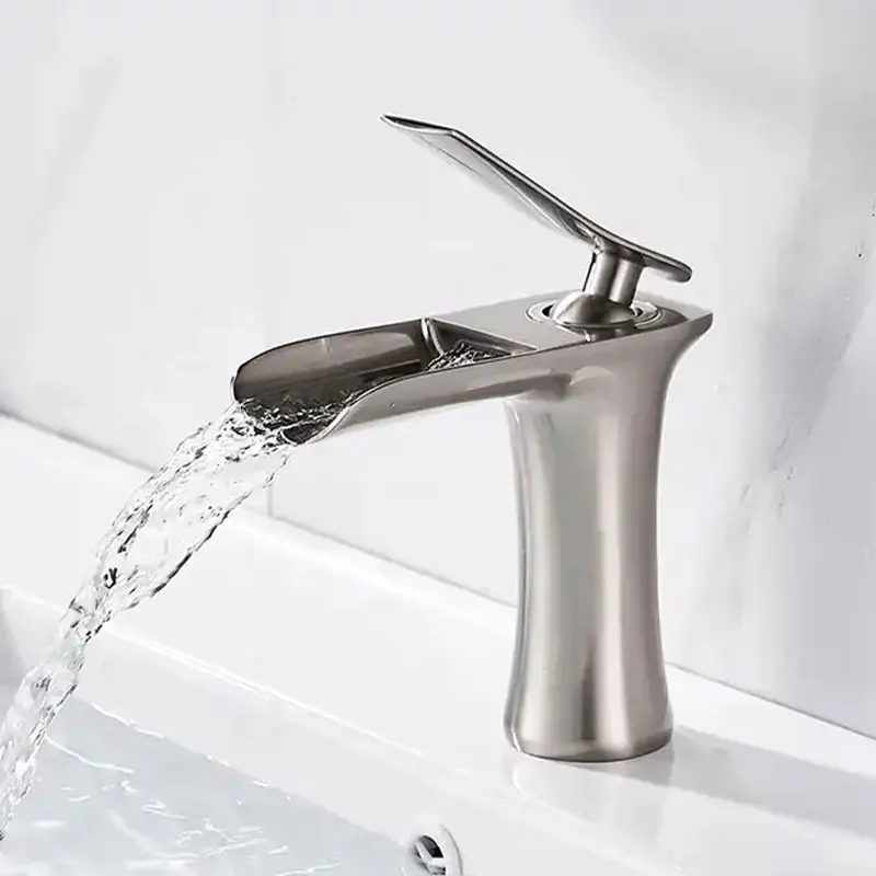 OEM/ODM Rotating Brass Lavatory Faucet Modern Hot And Cold Water Brass Basin Mixer Custom High Bathroom Faucet
