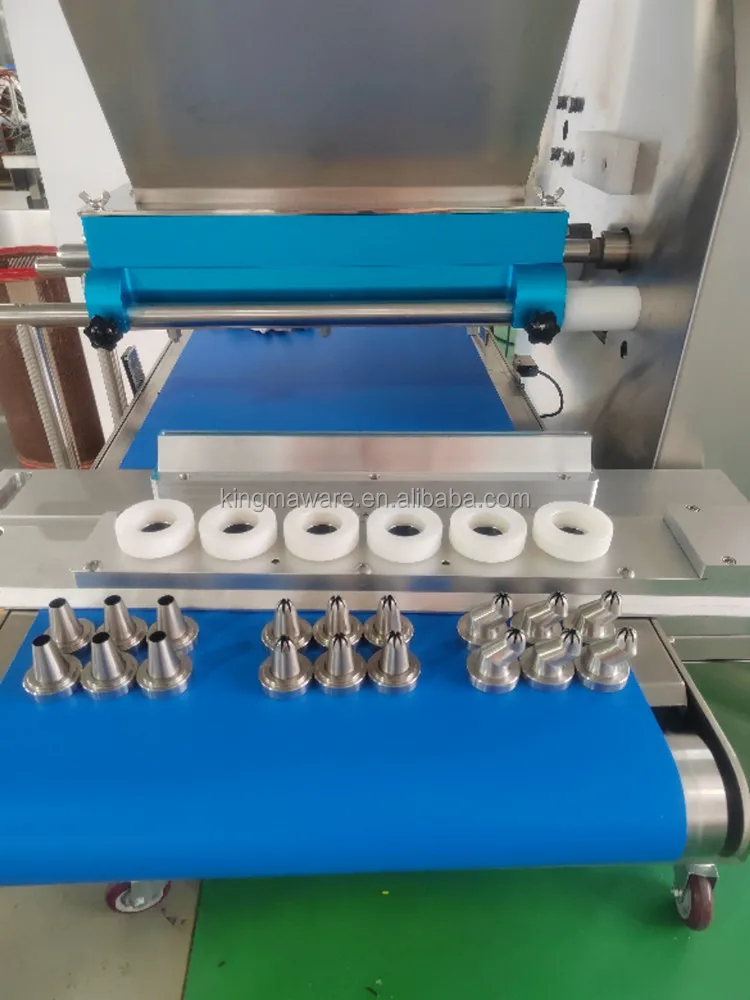 Fully Automatic Corn Biscuit Cookies Snacks Making Machine With Different Mould Styles