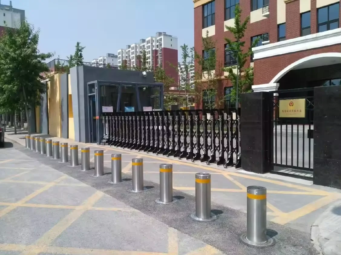 TP Street Bollards Semi Automatic Car Park Bollards Manual Electric Parking Bollards Telescopic