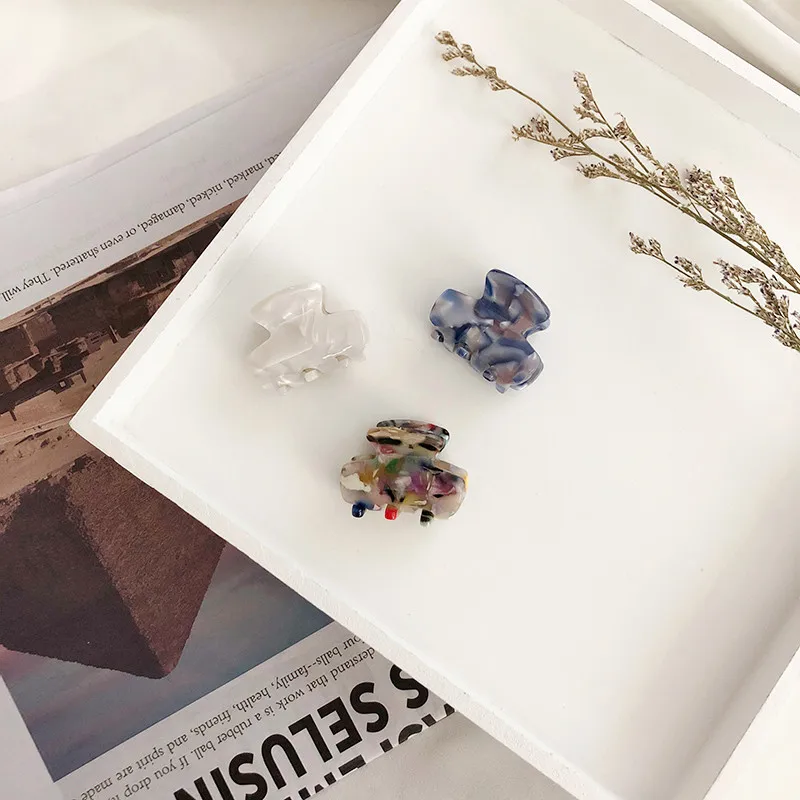 INS acetic leopard print small vintage style claw on top