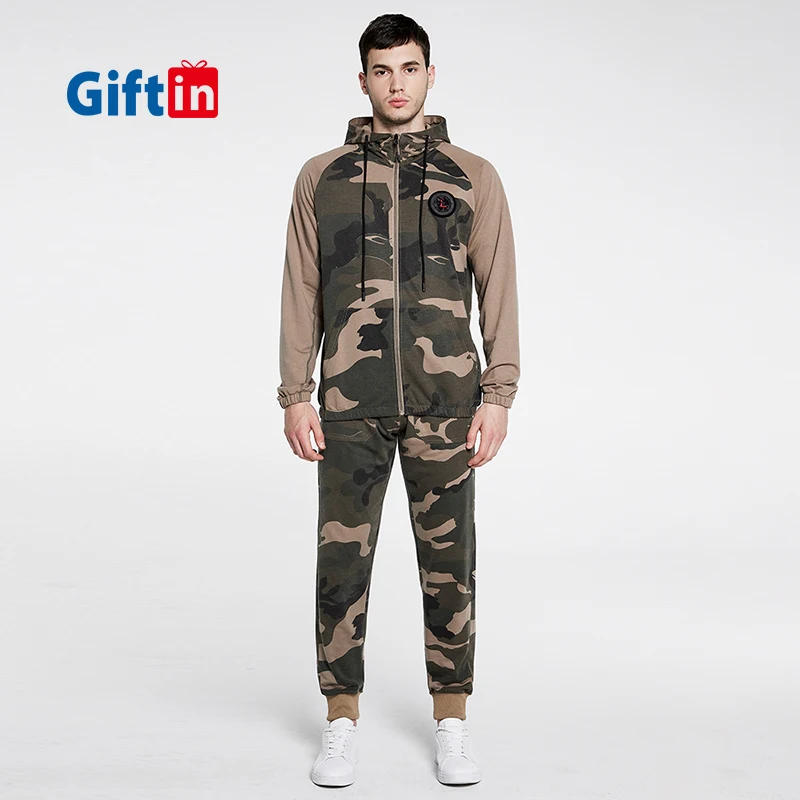 Custom Winter Stylish Jump Suit Sets Clothes New Fashion Camo Soccer Training Hooded Mens Tracksuits Polyester