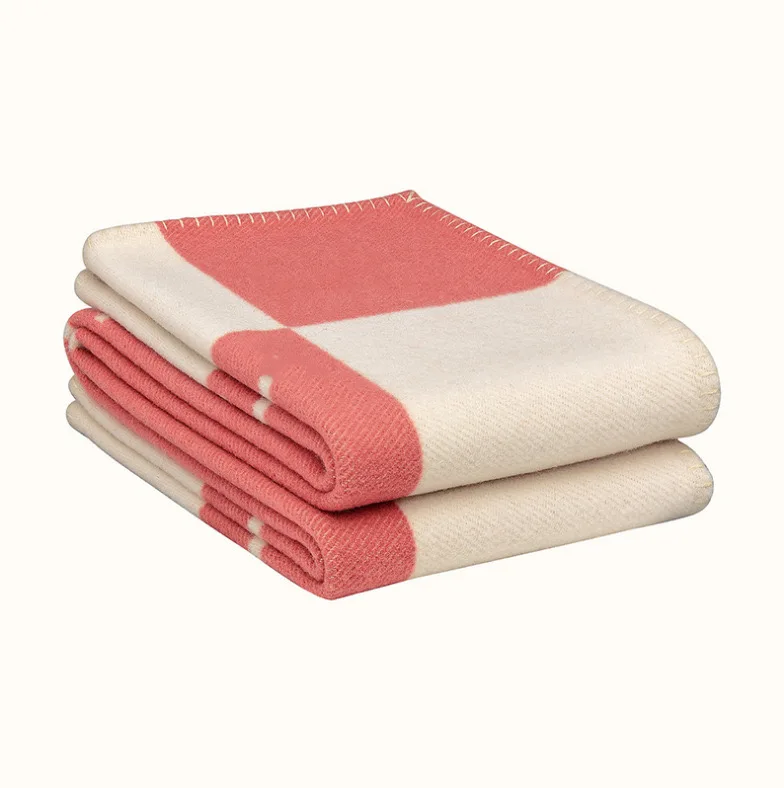OEM/ODM wholesales price thick fluffy blanket  fluffy yarn blanket  full cotton blanket