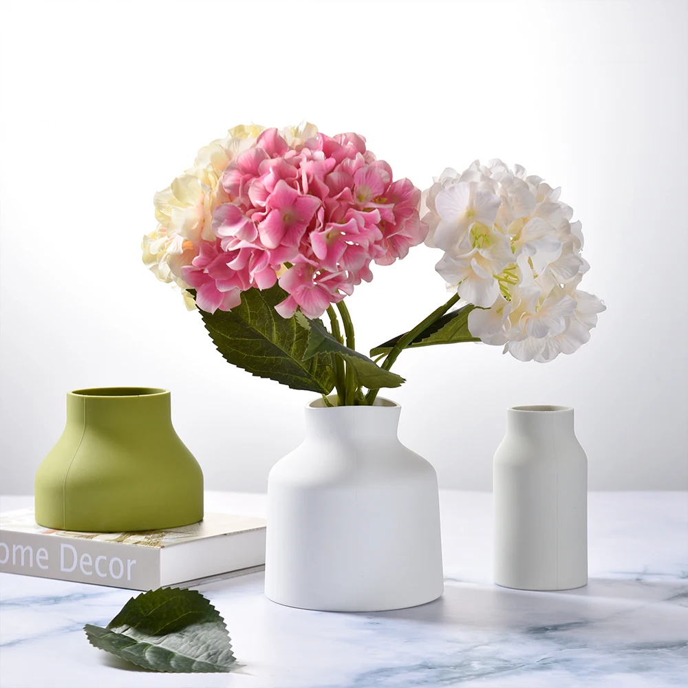 2025 Wholesale Creative Modern Living Room Decor Accessories Silicone Vases Flower Table Decorative Silicone Flower Vase