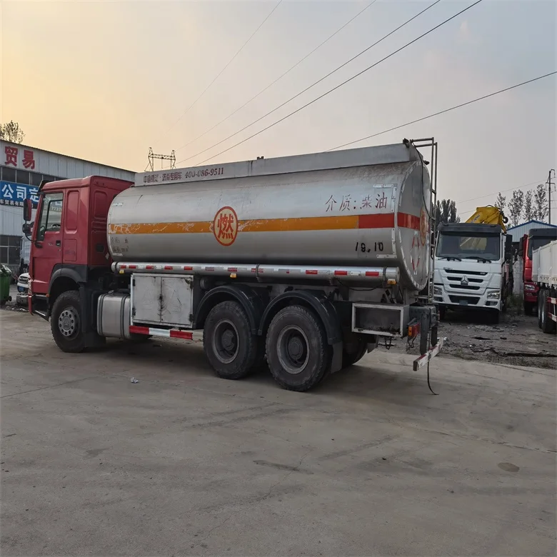 Fuel Tank Tanker Truck Used Sinotruk Howo 20000 Liters Diesel Oil Capacity