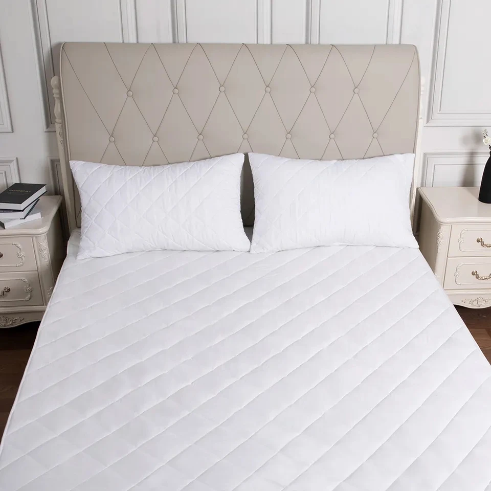 Hotel Full Size  White Thin Waterproof Microfibre mattress pad with Elastic Mattress Protector