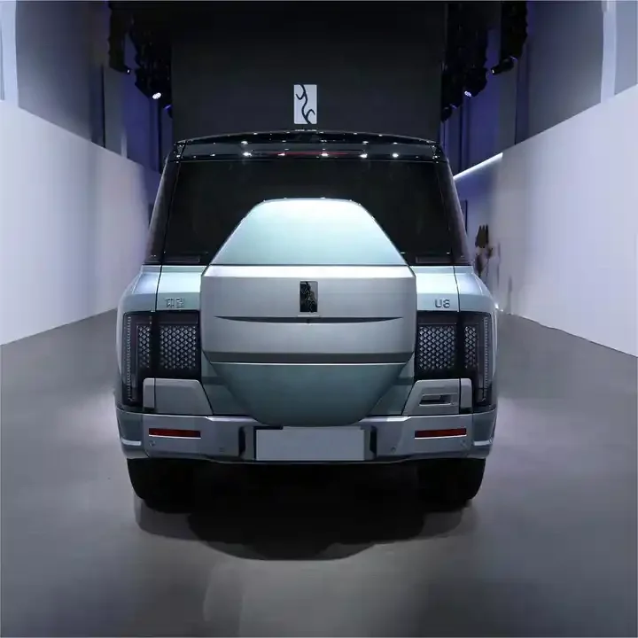 2023 For BYD yangwang U8 luxury Hybrid Car 180km Electric SUV 4WD 2.0T New Energy Vehicles in Stock