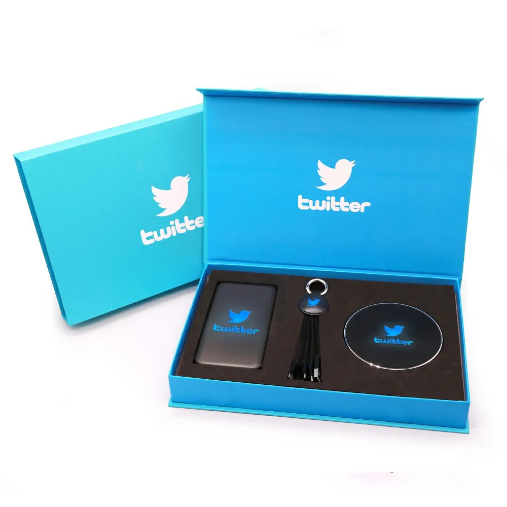 2023 OEM/ODM печать логотипа Аксессуары для мобильных телефонов рекламные подарочные наборы портативный Дорожный комплект, включая зарядный кабель зарядного устройства