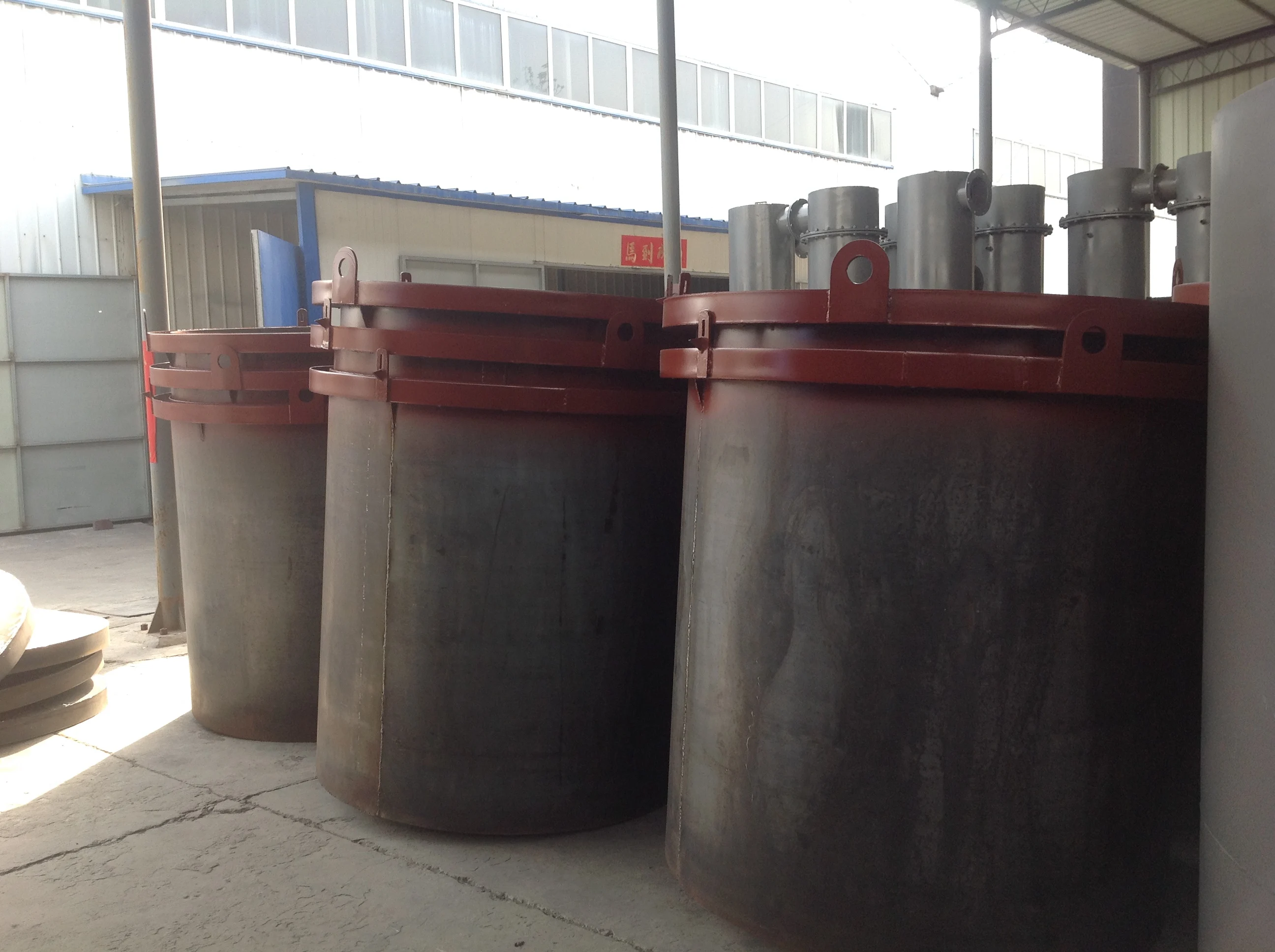 Печь для карбонизации потока воздуха с древесным углем