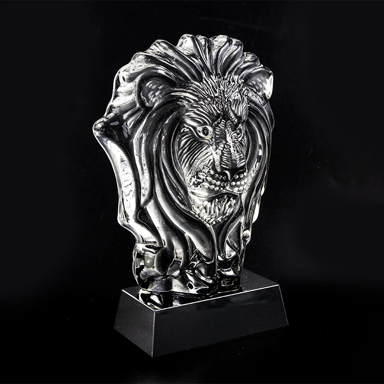 NEW design 3D laser engraved clear animal art craft crystal lion head with black base K9 crystal lion trophy award for souvenirs