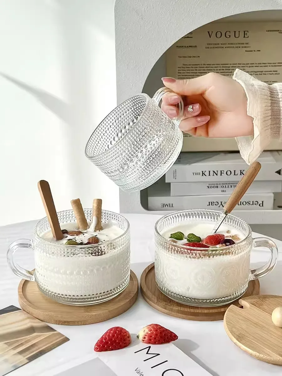 Vintage Glass Coffee Mugs with bamboo lid Clear Breakfast Cups with Handle Stackable  Luxury Transparent Embossed Glass Cups