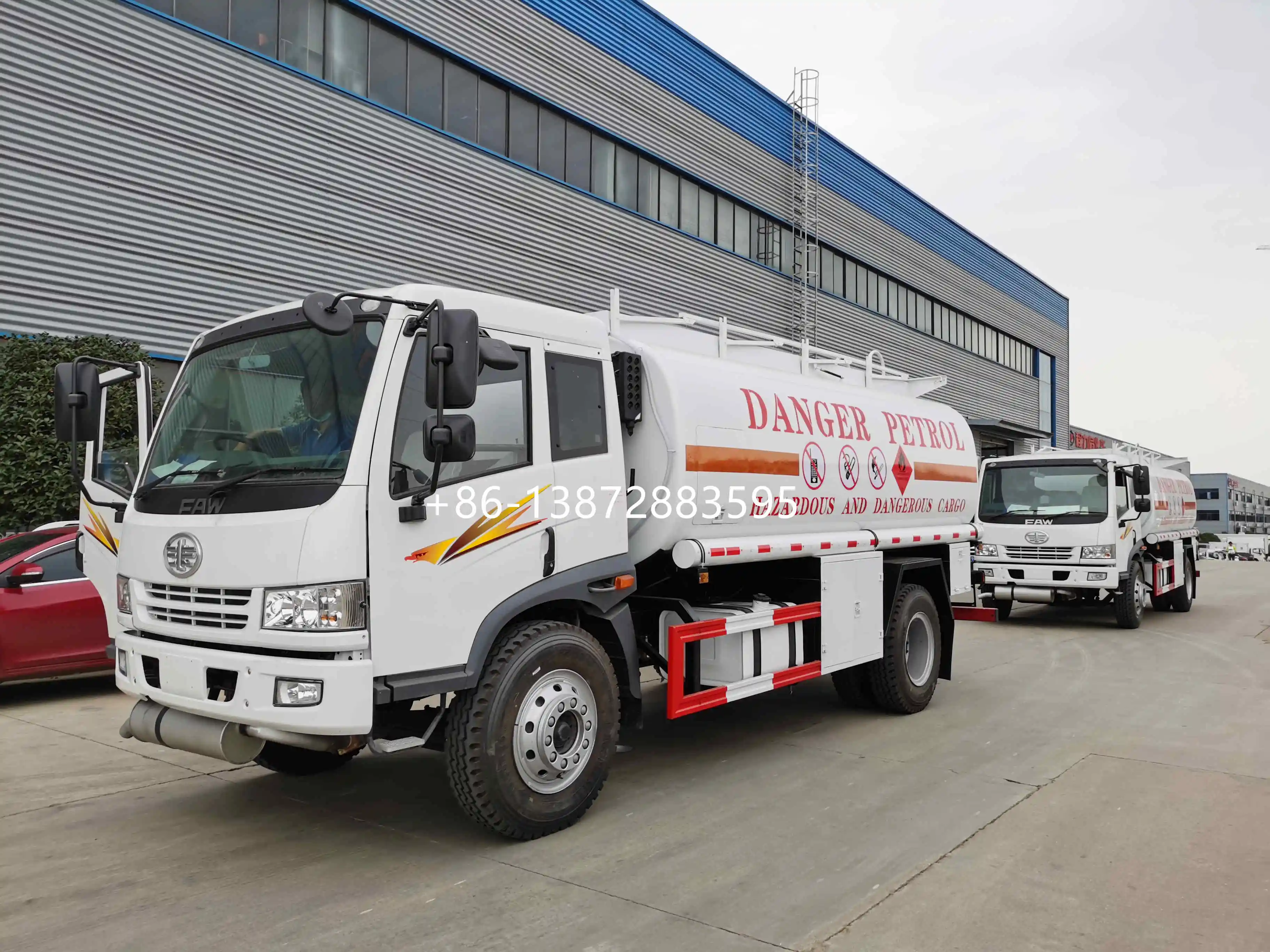 2025 China factory Low price FAW 150 - 250hp fuel tanker truck  4x2 12,000L fuel tank truck For Sale-a HIt in Dubai