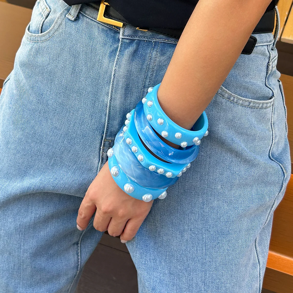 Cool Punk Style Glitter Powder Resin Bracelet Exaggerated Ins Unique Personality Irregular Pearl Design Geometric Shape Pattern