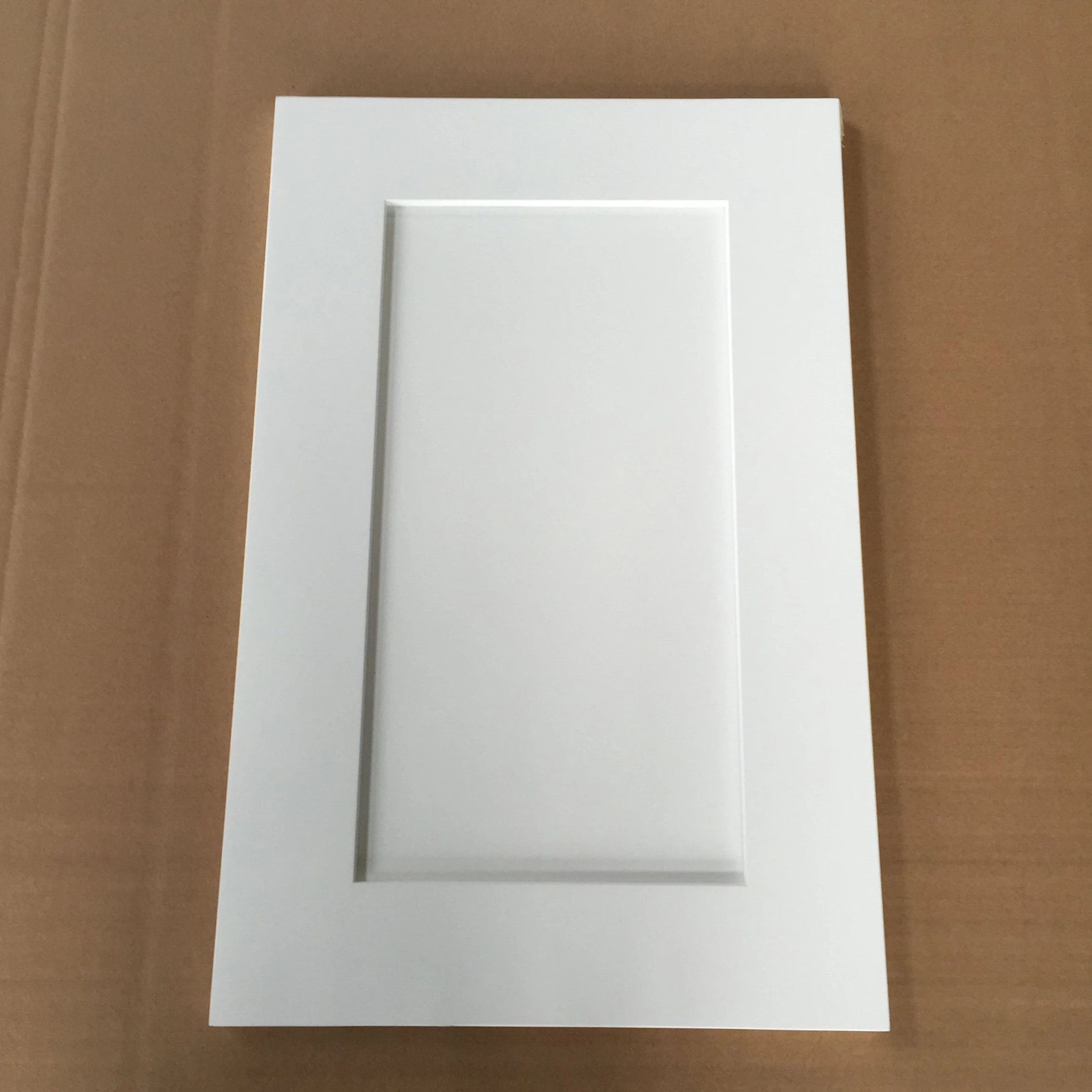 Birch wood frame shaker white painting finish kitchen cabinet complete Unit custom kitchen cabinets from Thailand factory
