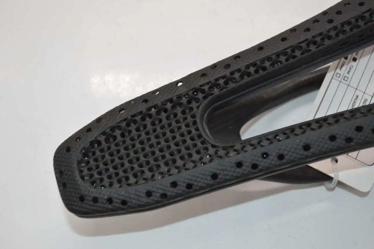 COSY SADDLE Manufacturer  3D print  carbon bicycle saddle  black/green/purple